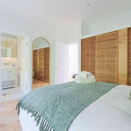 Stunning Two Bed Apartment Rh8 London Eksteriør billede
